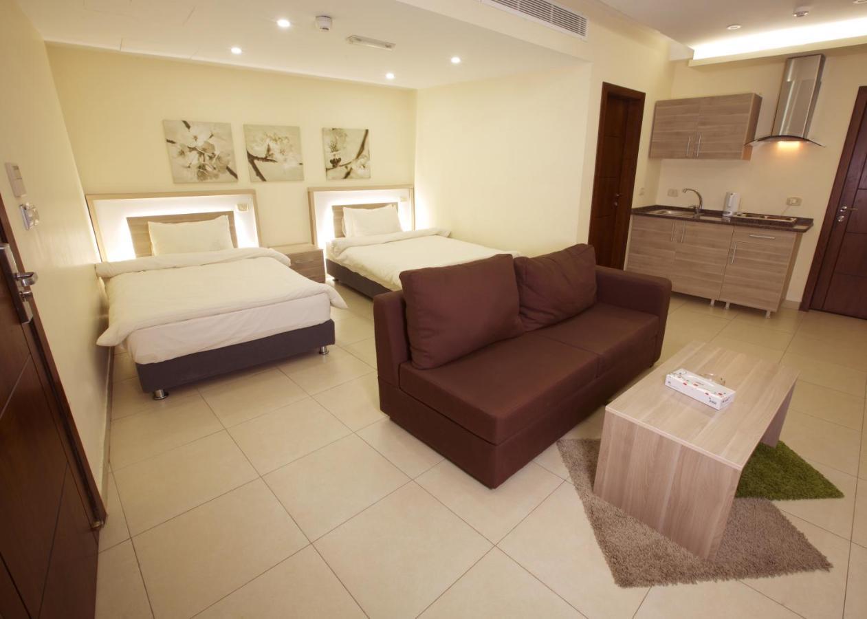 Lujain Hotel فندق النور واللجين Amman Eksteriør billede