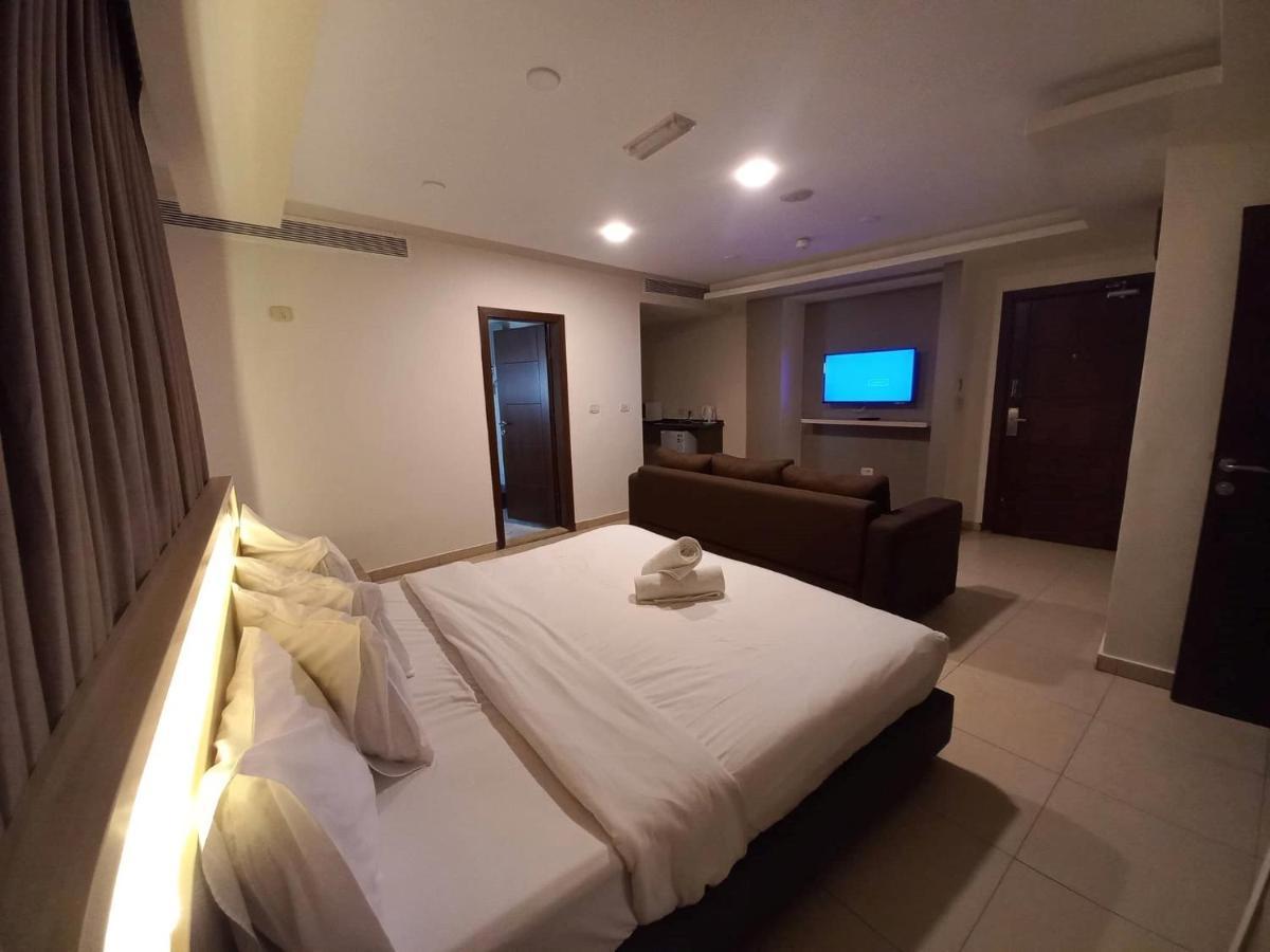 Lujain Hotel فندق النور واللجين Amman Eksteriør billede