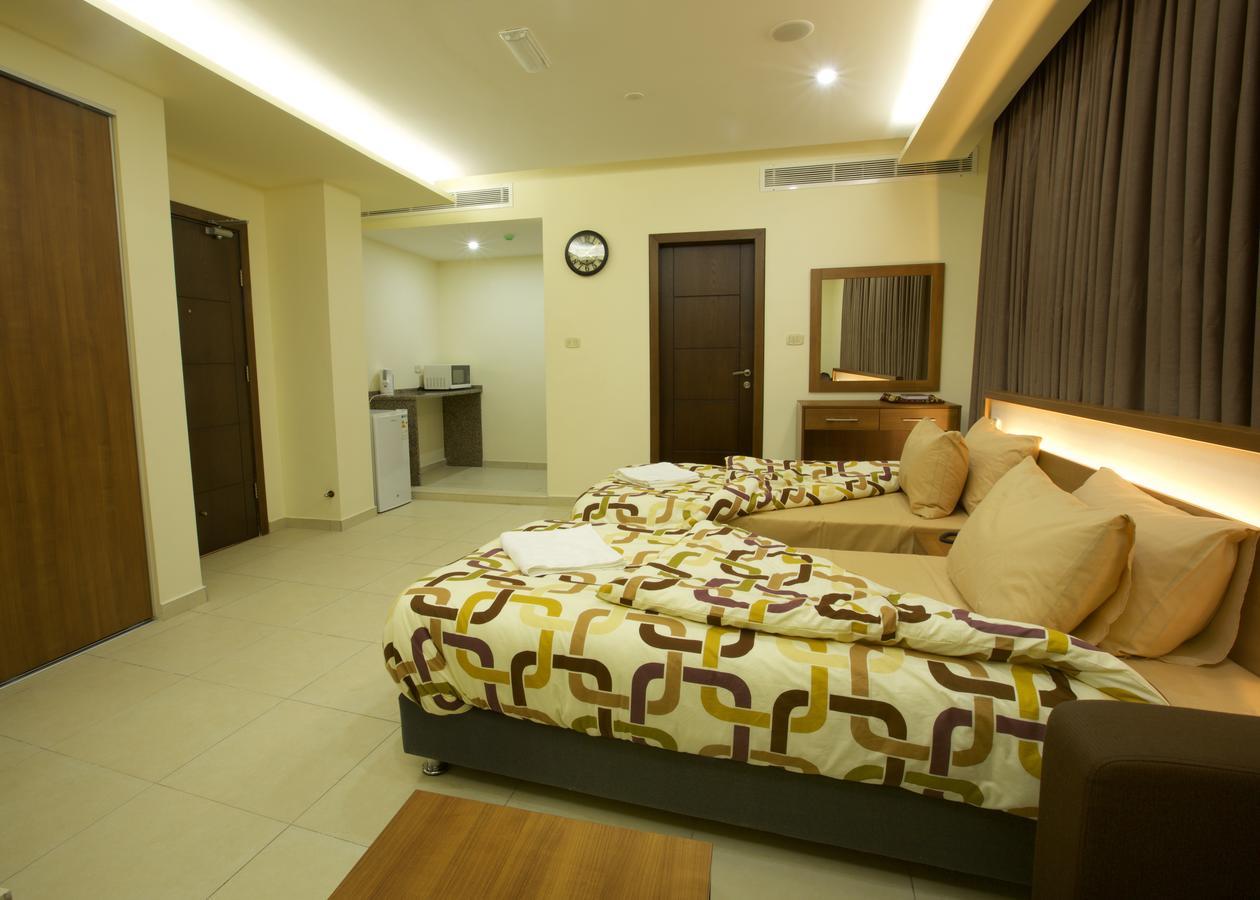 Lujain Hotel فندق النور واللجين Amman Værelse billede
